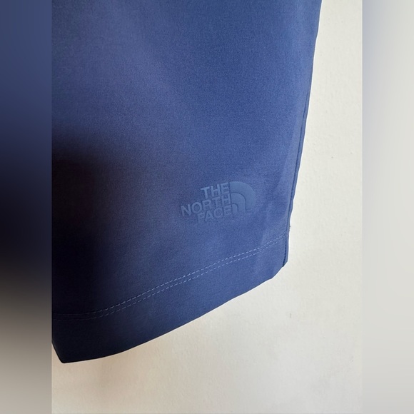 Brand new The North Face “Never Stop Wearing” Dress - Picture 4 of 8